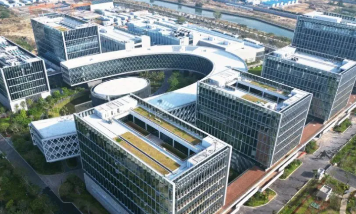 成人高考与自学考试课程体系对比及选报建议